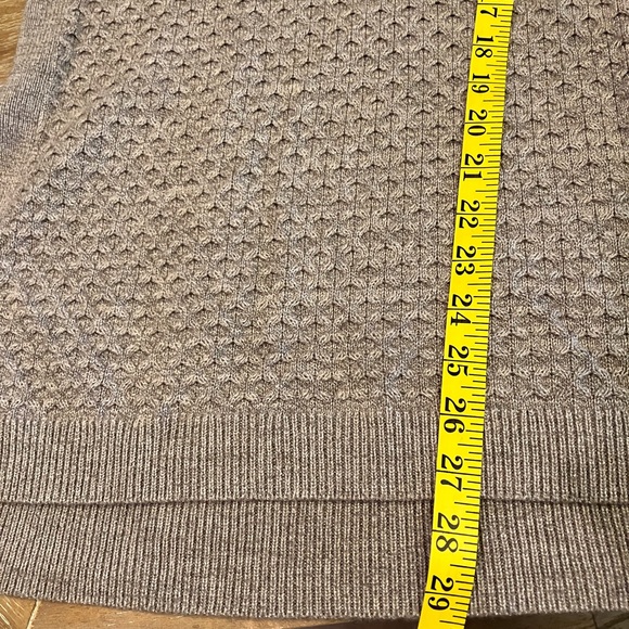 Athleta Sweater - Picture 5 of 7